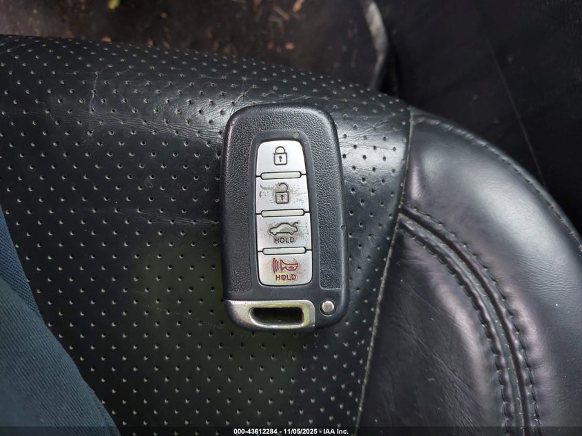 2014 Hyundai Azera VIN: KMHFG4JG6EA339268 Lot: 43612284