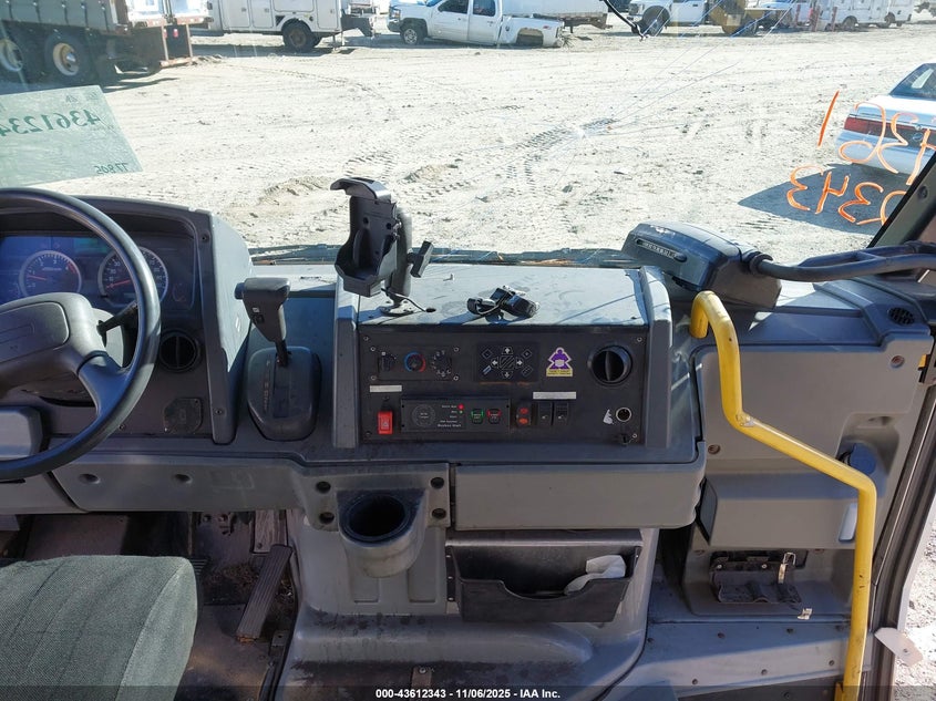 2018 Isuzu Reach VIN: JALB4T177J7W01648 Lot: 43612343