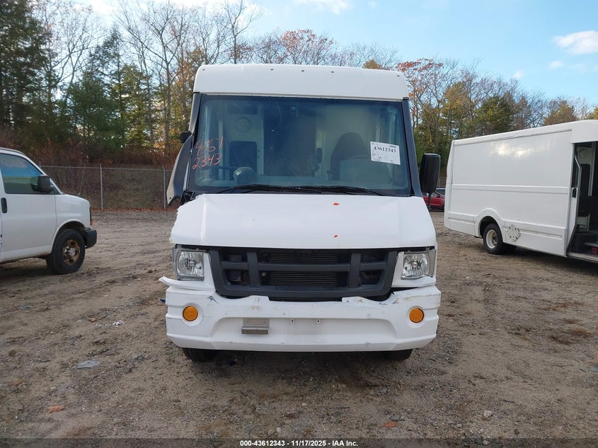 2018 Isuzu Reach VIN: JALB4T177J7W01648 Lot: 43612343