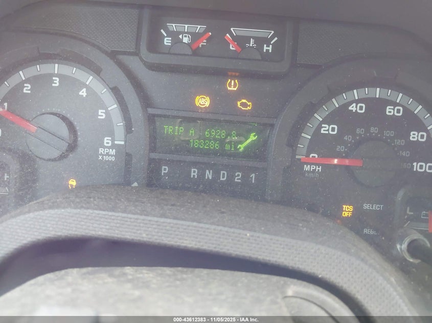 2011 Ford E-350 Super Duty Xlt VIN: 1FBNE3BL0BDA61932 Lot: 43612383