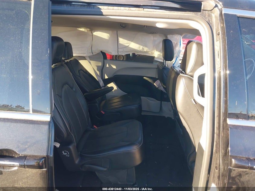 2019 Chrysler Pacifica Limited VIN: 2C4RC1GG0KR721516 Lot: 43612440