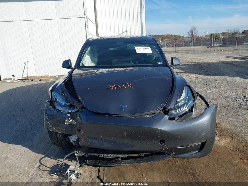 2023 Tesla Model Y Awd/Long Range Dual Motor All-Wheel Drive VIN: 7SAYGAEE0PF582530 Lot: 43612444