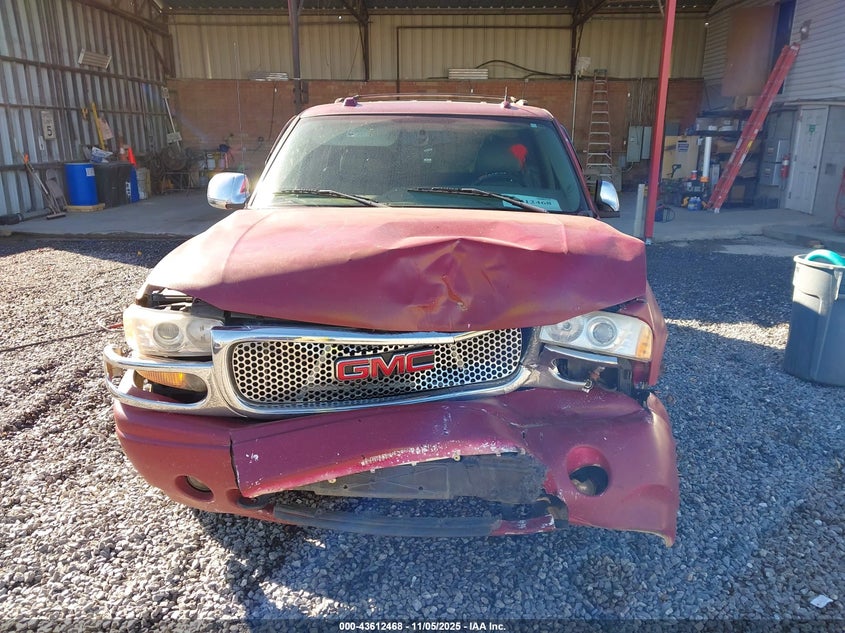 2005 GMC Yukon Denali VIN: 1GKEK63U85J212569 Lot: 43612468