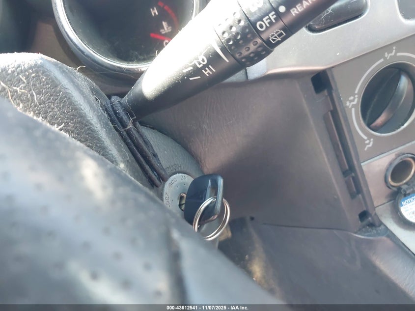 2005 Pontiac Vibe VIN: 5Y2SL638X5Z465876 Lot: 43612541