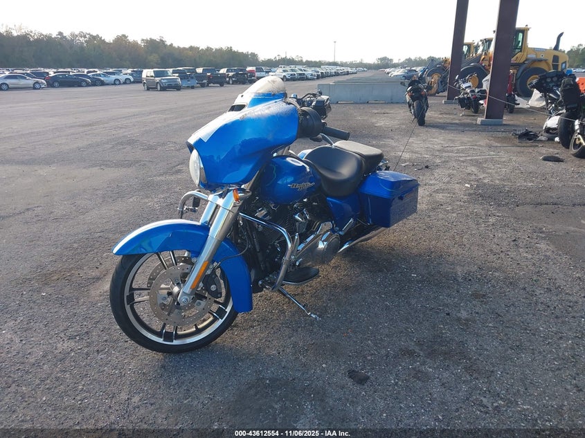 2018 HARLEY-DAVIDSON FLHX STREET GLIDE - 1HD1KBC10JB680114