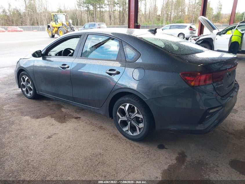 2019 Kia Forte Lxs VIN: 3KPF24AD5KE131531 Lot: 43612632