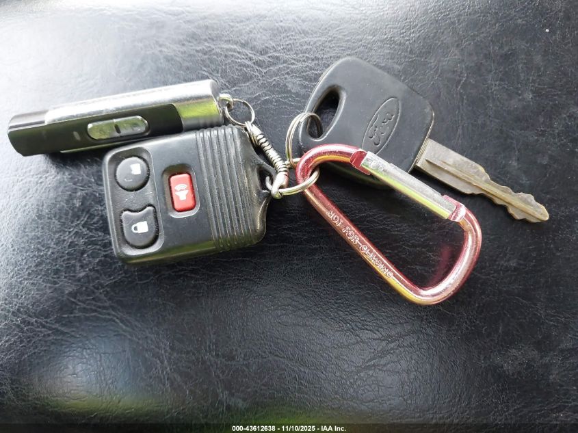 2002 Ford Escape Xlt VIN: 1FMCU04152KC58098 Lot: 43612638