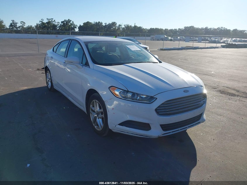 FORD FUSION SE