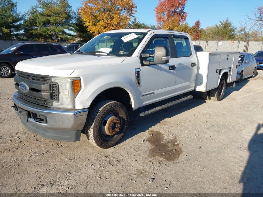 1FD8W3HT6HED13078 2017 FORD F350 photo no. 2