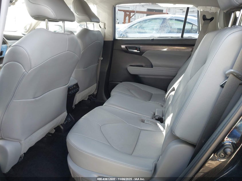 2023 TOYOTA HIGHLANDER LIMITED 5TDKDRBH1PS031317