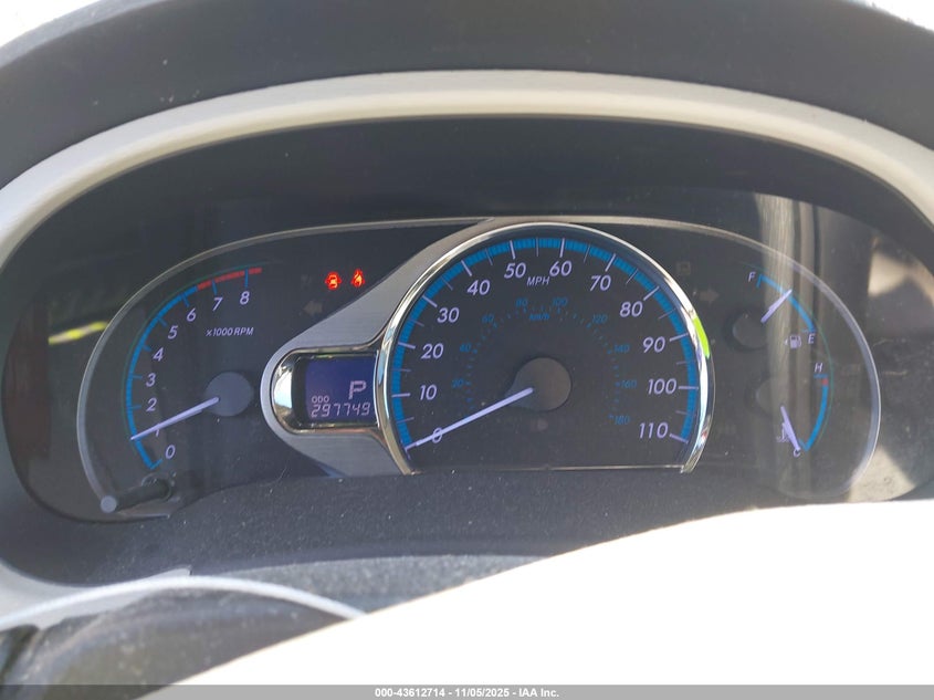 2013 TOYOTA SIENNA XLE V6 8 PASSENGER 5TDYK3DC3DS289347