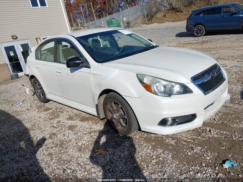 2014 SUBARU LEGACY 2.5I - 4S3BMBA64E3028563