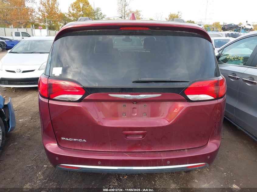2017 Chrysler Pacifica Touring-L VIN: 2C4RC1BG9HR542083 Lot: 43612724