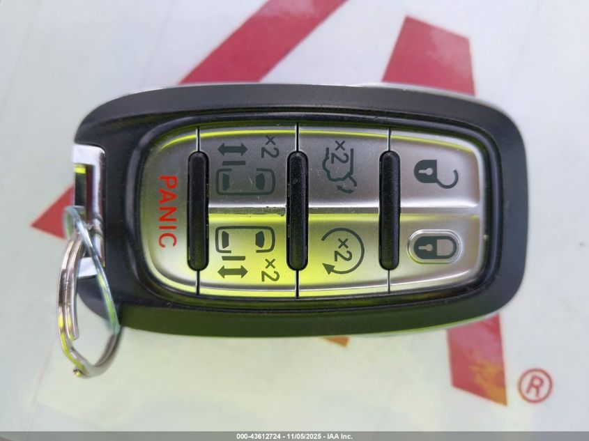 2017 Chrysler Pacifica Touring-L VIN: 2C4RC1BG9HR542083 Lot: 43612724