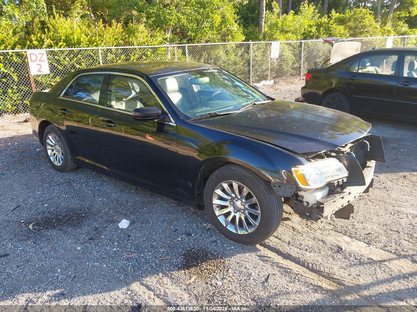 2013 CHRYSLER 300 MOTOWN - 2C3CCAAG3DH595292