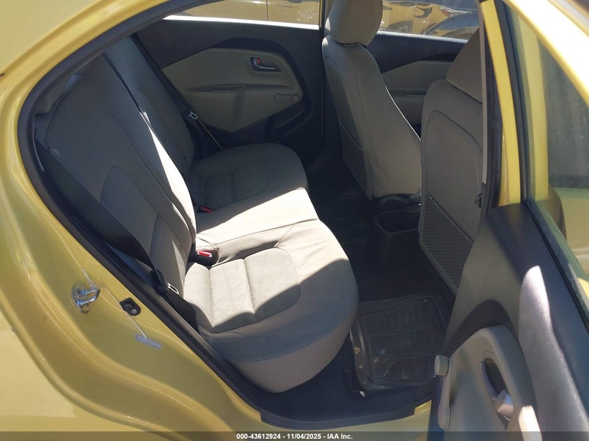 2016 KIA RIO LX - KNADM5A31G6648446