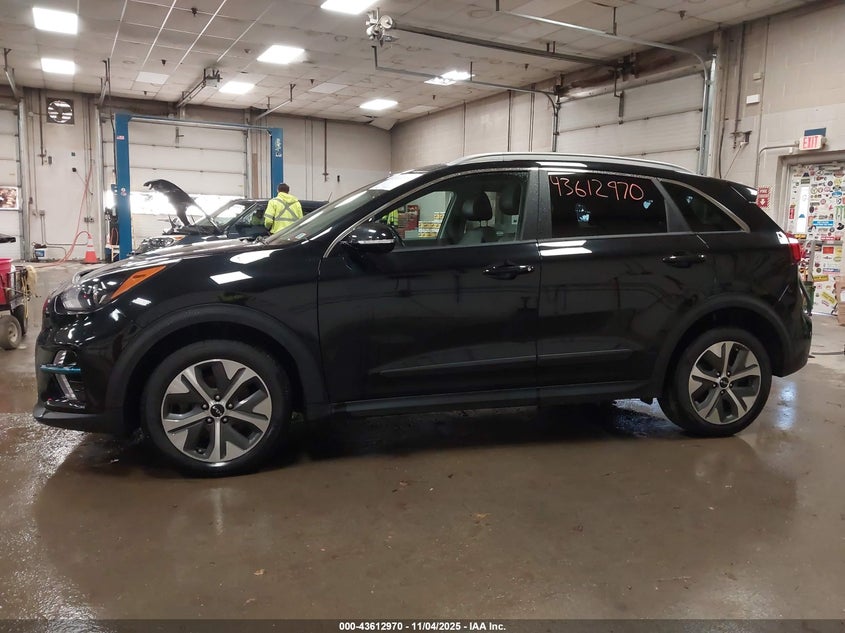 2022 KIA NIRO EV EX PREMIUM KNDCE3LG2N5144118