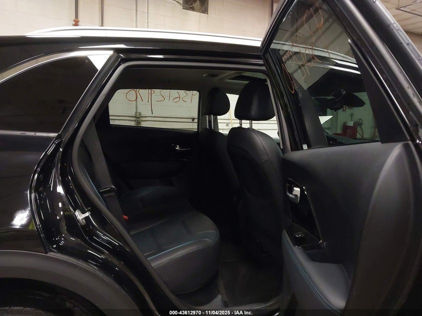 2022 KIA NIRO EV EX PREMIUM KNDCE3LG2N5144118