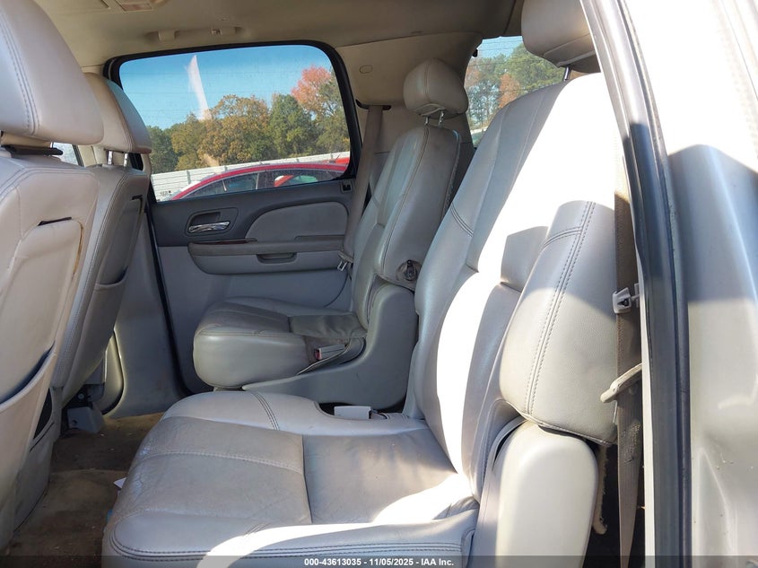 2007 Chevrolet Suburban 1500 Lt VIN: 1GNFC16J77J167362 Lot: 43613035