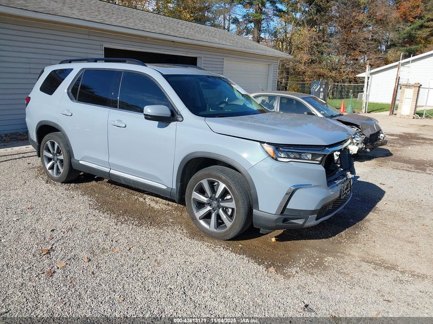 2025 Honda Pilot Touring