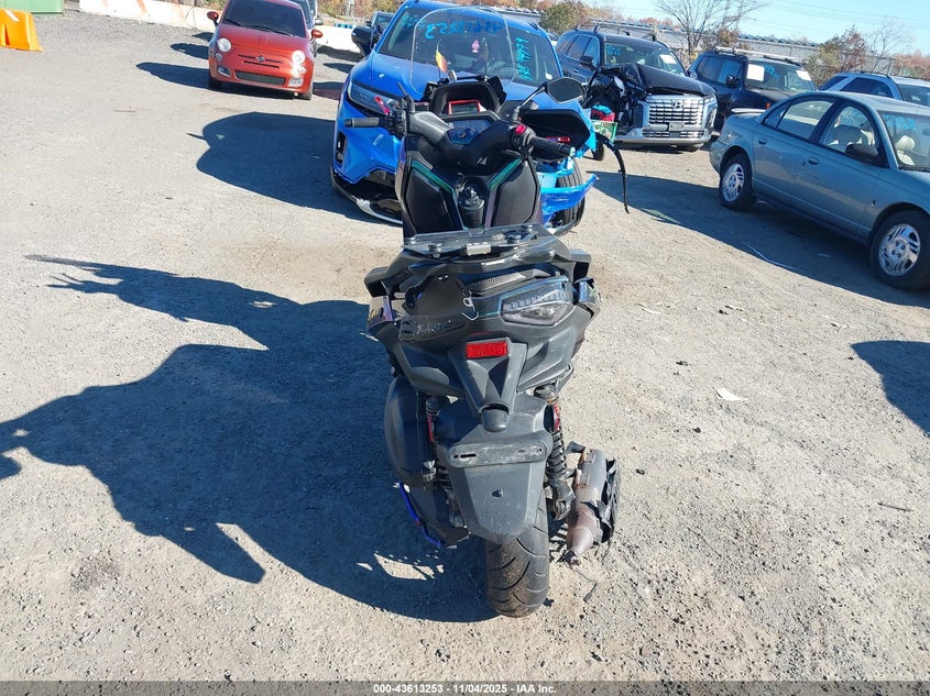 MH3SH22Y3RK002568 2024 YAMAHA  photo no. 6