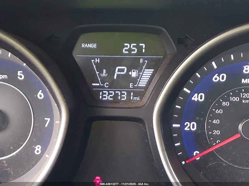 5NPDH4AE9GH783487 2016 HYUNDAI ELANTRA photo no. 15