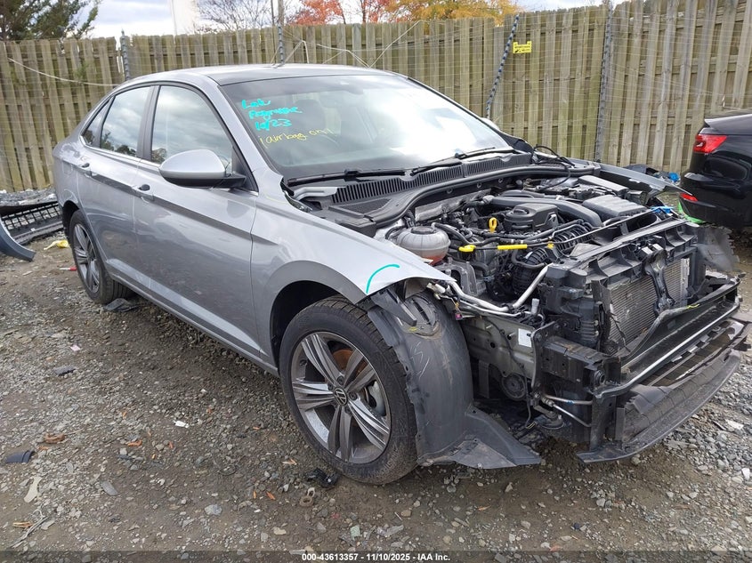 VOLKSWAGEN JETTA 1.5T SE