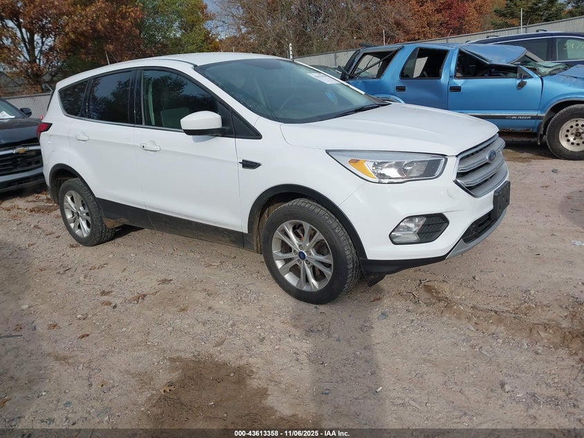 2019 FORD ESCAPE SE - 1FMCU9GD1KUC54418