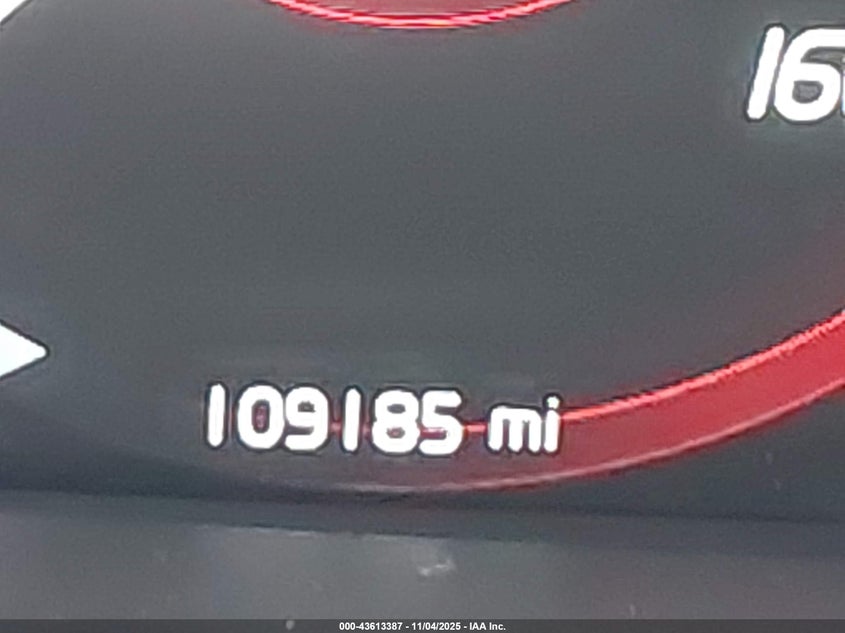 2016 VOLVO XC90 T5 MOMENTUM - YV4102XKXG1068072