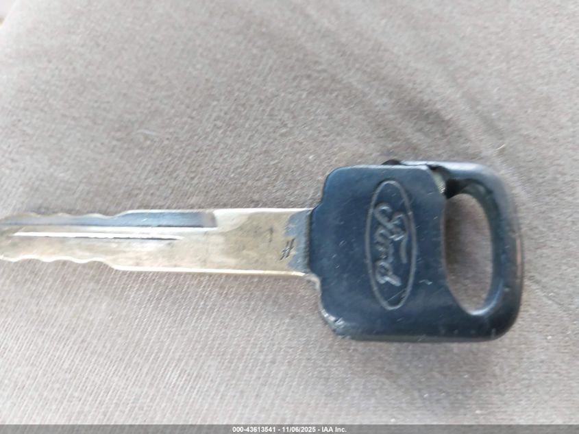 2006 Ford E-350 Super Duty Xl/Xlt VIN: 1FBSS31L66HA33435 Lot: 43613541