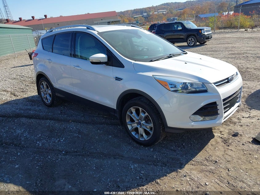 FORD ESCAPE TITANIUM