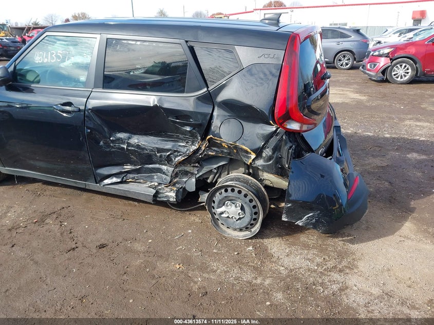 2020 KIA SOUL LX - KNDJ23AU7L7123839