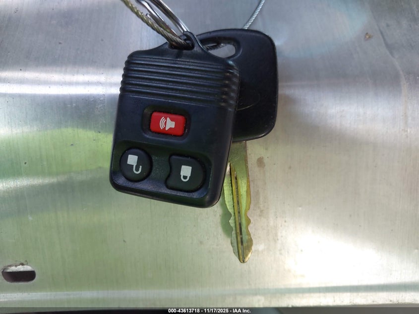 2002 Ford F-150 Lariat/Xl/Xlt VIN: 1FTRX17L52NB08256 Lot: 43613718