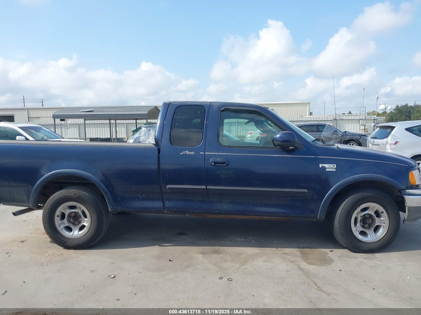 2002 Ford F-150 Lariat/Xl/Xlt VIN: 1FTRX17L52NB08256 Lot: 43613718