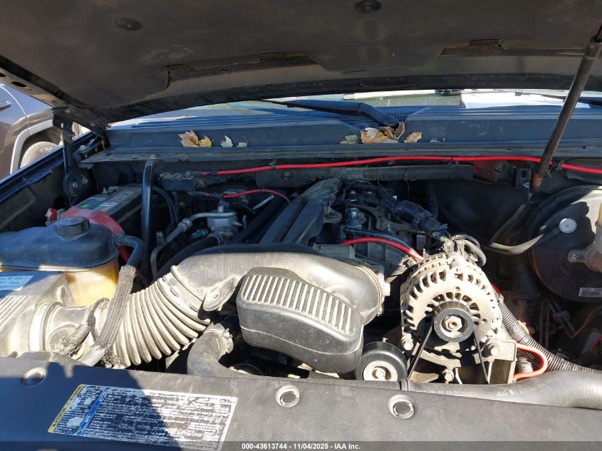 2008 GMC Yukon Denali VIN: 1GKFK63828J205421 Lot: 43613744