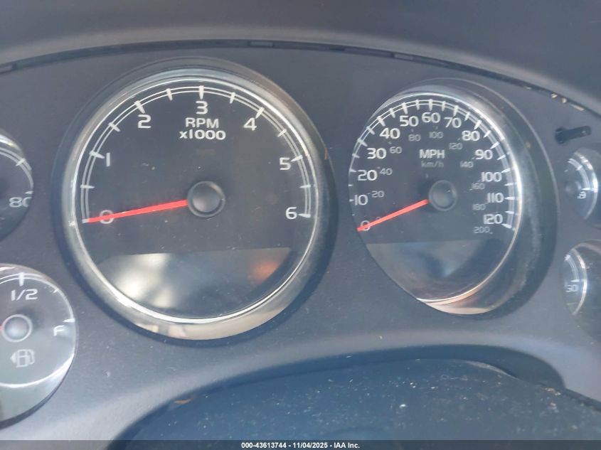 2008 GMC Yukon Denali VIN: 1GKFK63828J205421 Lot: 43613744