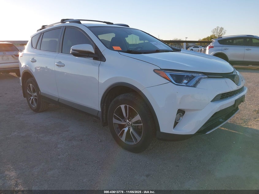 TOYOTA RAV4 XLE