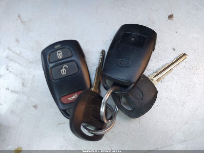 2012 Kia Sedona Lx VIN: KNDMG4C71C6483173 Lot: 43613828