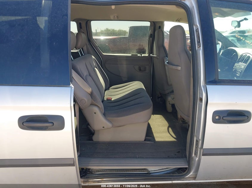 2003 Dodge Caravan Se VIN: 1D4GP253X3B185694 Lot: 43613855