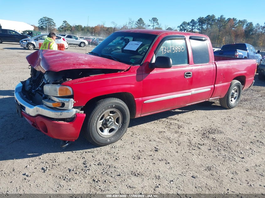 2GTEC19V931324932 2003 GMC SIERRA photo no. 2