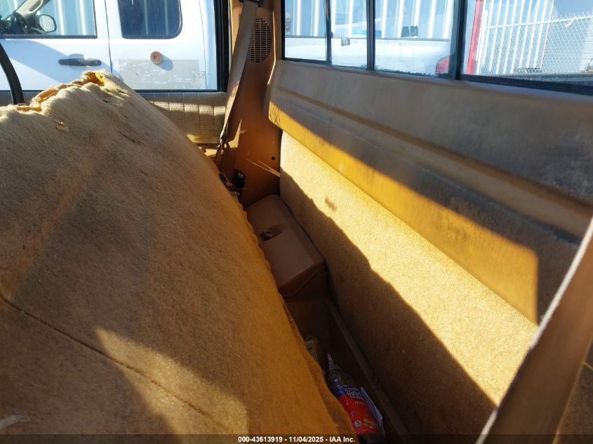 1990 Chevrolet Gmt-400 C1500 VIN: 1GCDC14K8LE200657 Lot: 43613919