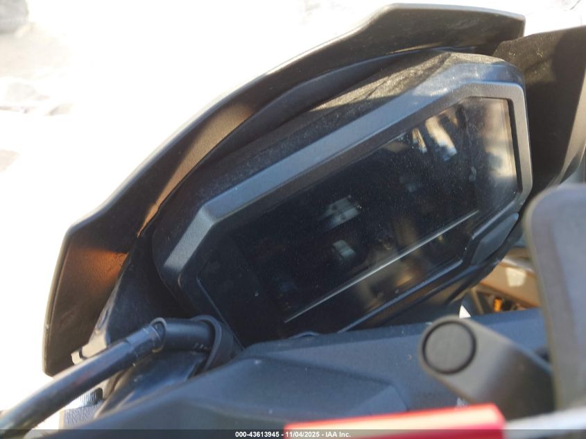 2025 Kawasaki Ex650 P VIN: ML5EXEP19SDAE7951 Lot: 43613945