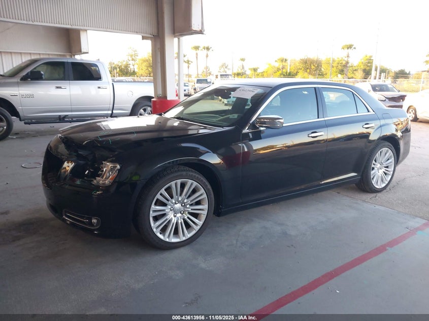 2C3CCAET7CH147983 2012 CHRYSLER 300C photo no. 2