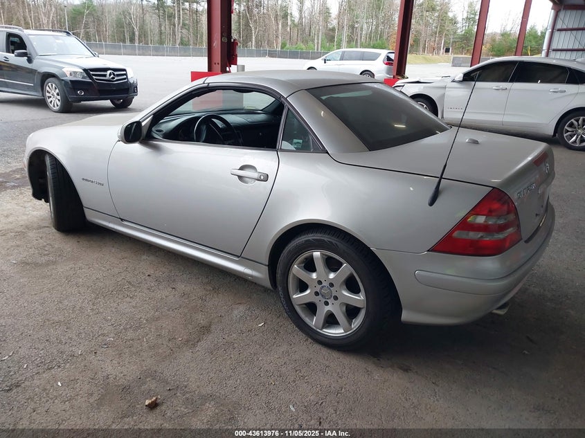 WDBKK49F21F214504 2001 MERCEDES-BENZ SLK-KLASSE photo no. 3