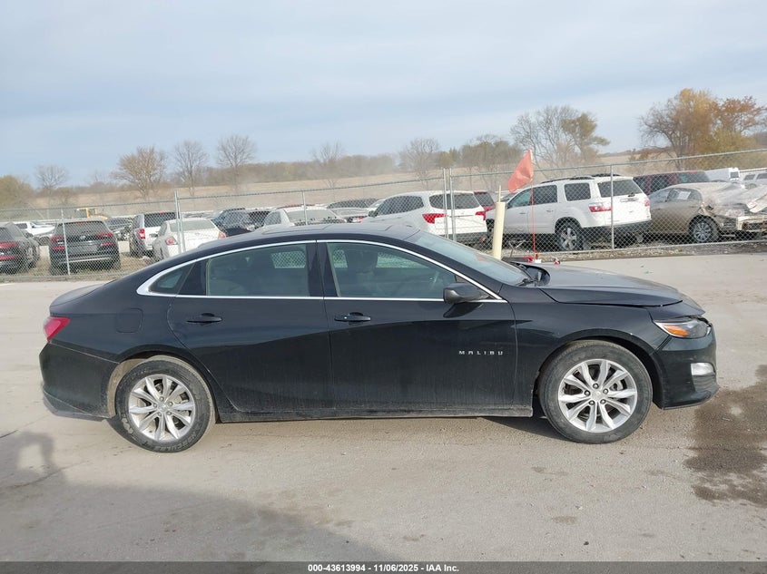 2019 CHEVROLET MALIBU LT - 1G1ZD5ST4KF221318