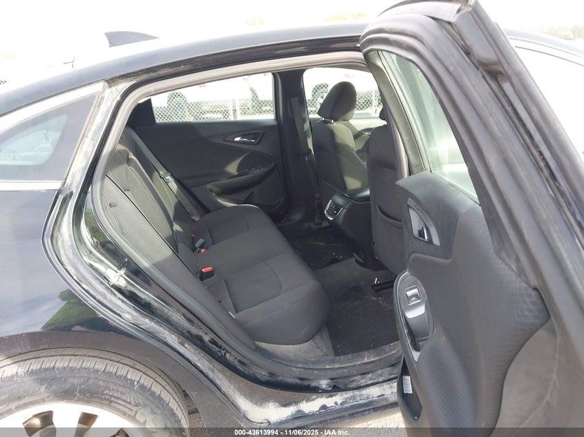 2019 CHEVROLET MALIBU LT - 1G1ZD5ST4KF221318