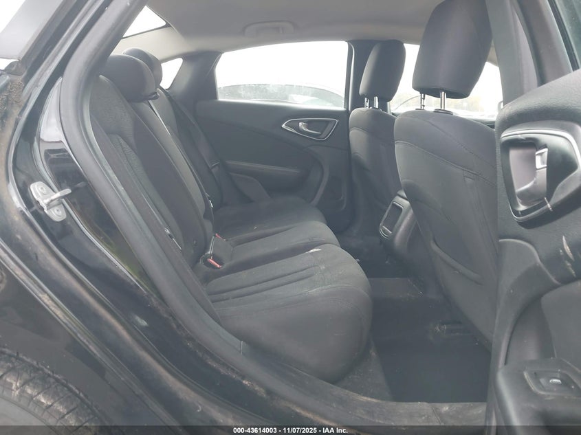 2016 CHRYSLER 200 LIMITED - 1C3CCCABXGN160426