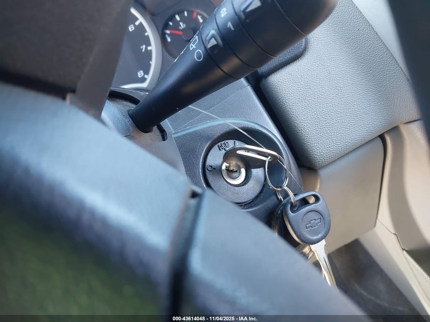 2005 Chevrolet Equinox Ls VIN: 2CNDL13F156050432 Lot: 43614048