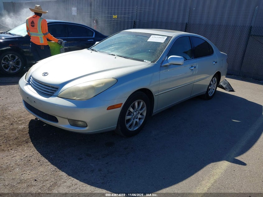 JTHBF30G536000467 2003 LEXUS ES photo no. 2