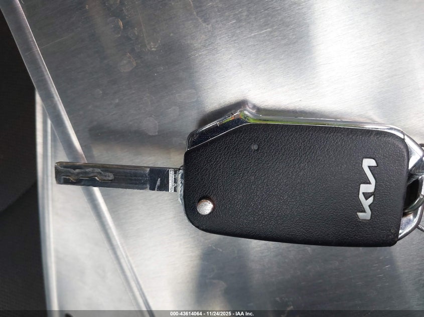 2023 Kia Forte Lxs VIN: 3KPF24AD2PE662824 Lot: 43614064